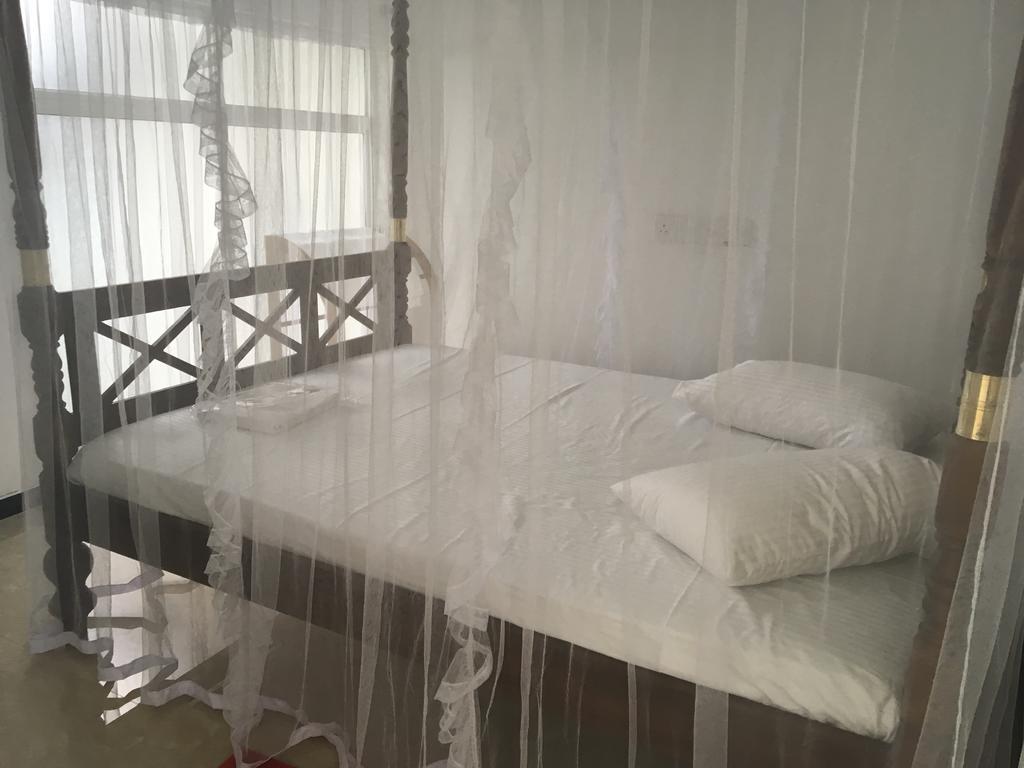 Gold Coast Resort 웰리가마 외부 사진